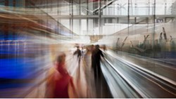 چرا وقتی کمتر کار می‌کنیم کارِ بیشتری می‌کنیم