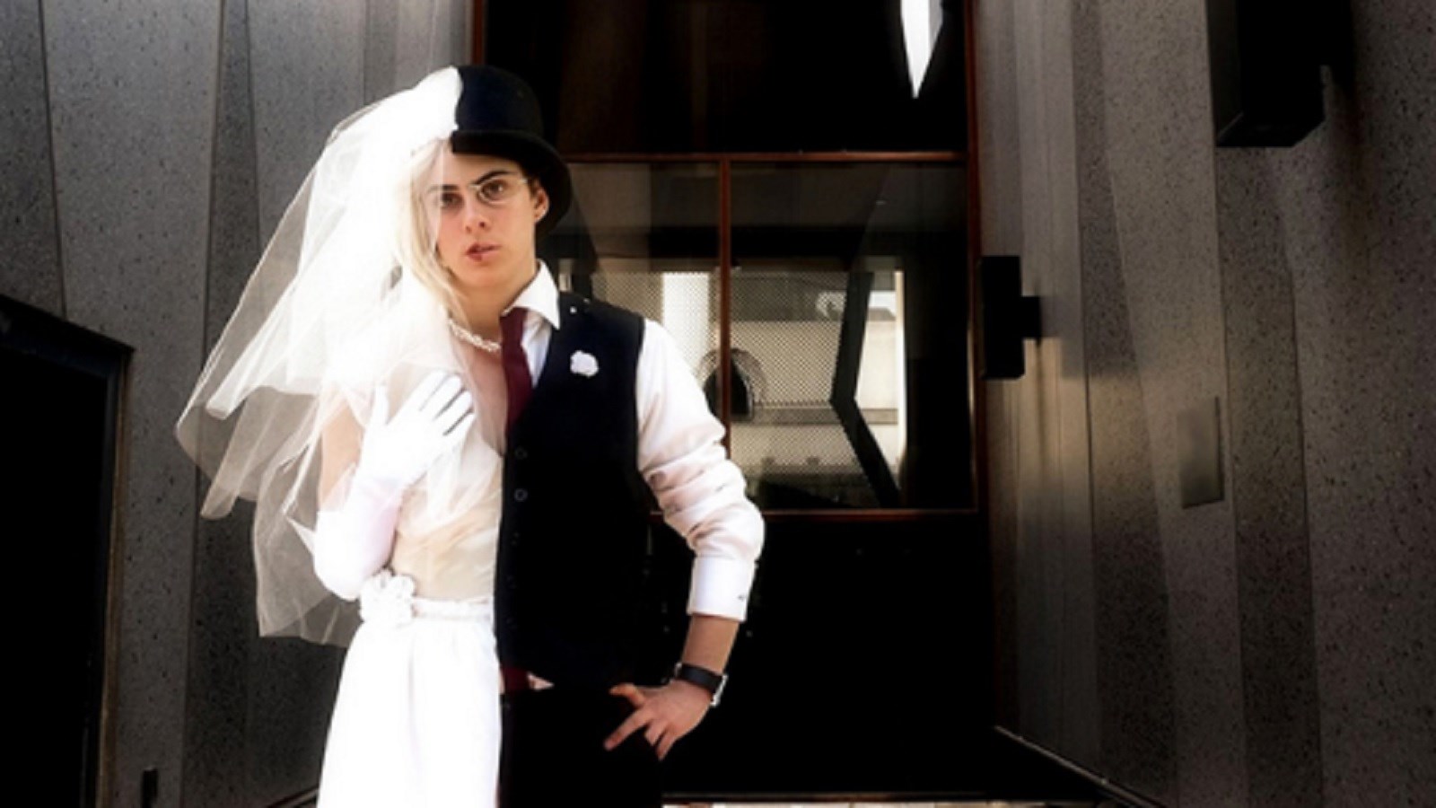 آقای خودم، خانم خودم؛ دربارۀ پدیدۀ وصلت با خود