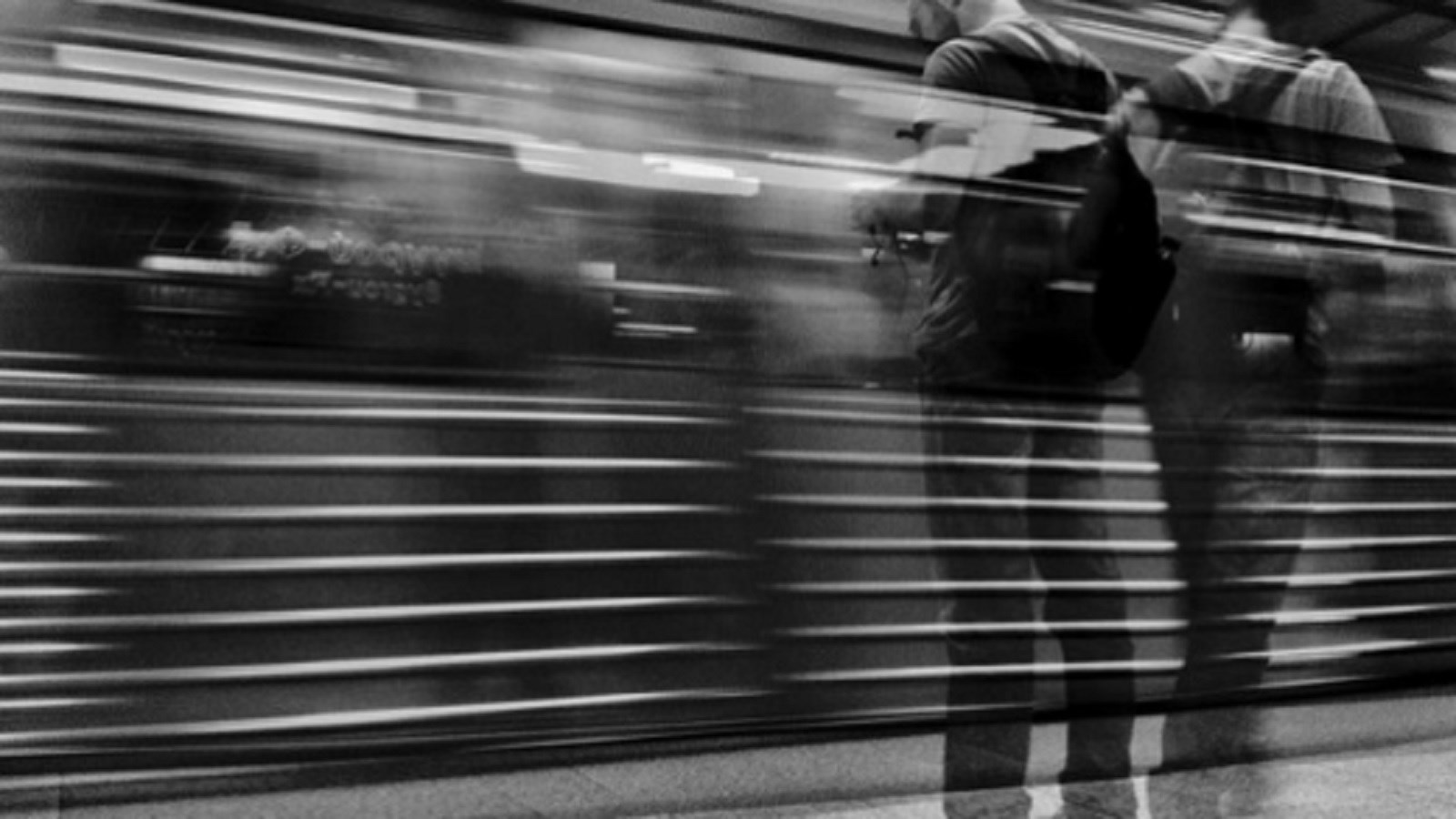 اشکال «در لحظه زیستن» چیست؟