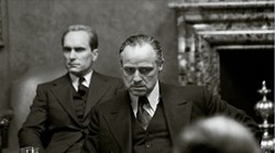 رابطۀ سینما و مافیا: پیشنهادهایی که نمی‌توان رد کرد