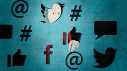 پرسیدن سؤالی فلسفی از پروفسور هایدگر در توییتر