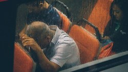 با بی‌حوصلگی نجنگید؛ در آغوشش بکشید