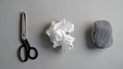 همۀ گزینه‌ها روی میز است، اما بهترین گزینه کدام است؟