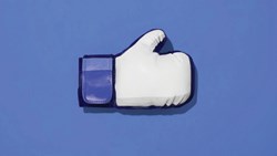 به دیگران می‌تازیم که بگوییم ما خوبیم