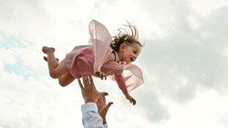 نترس و فرزندت را تحسین کن