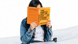 اعتراف می‌کنم که یک کتاب خودیاری خواندم، و از آن خوشم آمد