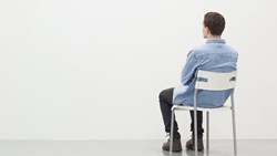 همه‌چیز را دور بریز، شاید خوشبخت شدی