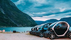 نروژ چگونه به ابرقدرت خودروهای برقی تبدیل شد؟