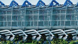 اثر والمارت: هر جا والمارت وارد می‌شود فقر افزایش می‌یابد