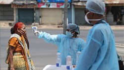 ارونداتی روی: پاندمی دروازه‌ای است که دو دنیا را از هم جدا می‌کند