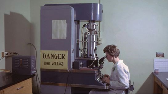 مردم هنوز به علم اعتماد دارند، اما مشکل این است که به خیلی چیزهای دیگر هم اعتماد می‌کنند