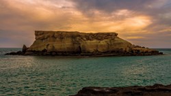 پیاده‌روی روی آب درست مثل یک شعبده‌باز