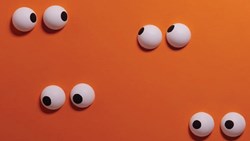 در بهترین حالت، چهار هزار هفته روی زمین هستیم، پس چرا این‌همه وقت تلف می‌کنیم؟