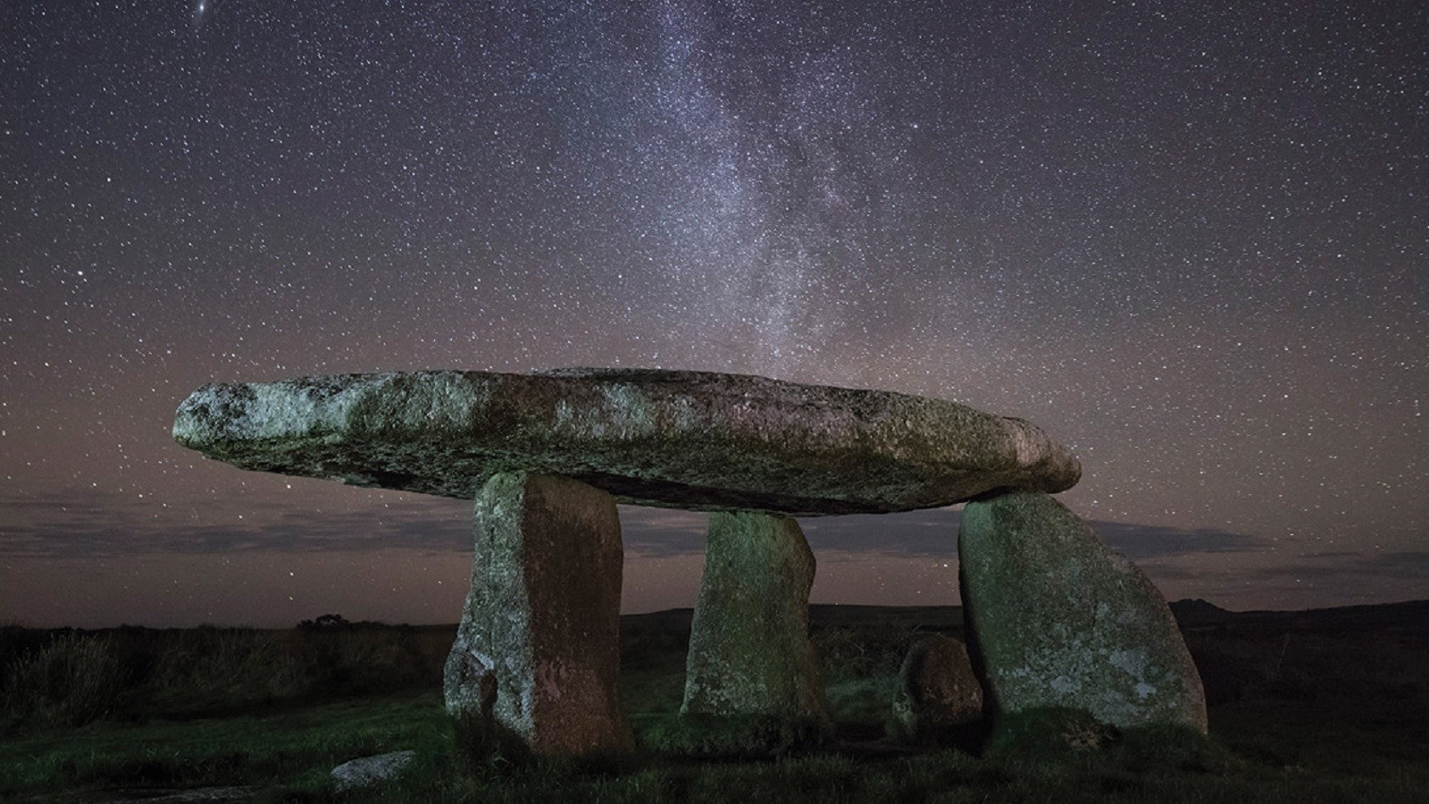 کلان‌تاریخ چه چیزهایی را از قلم می‌اندازد؟