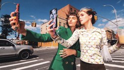 دروغ‌های الهام‌بخش: پشت پردۀ اقتصاد جدید اینفلوئنسری