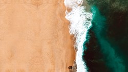 اگر زیر پایمان خالی شد...