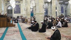 استاد الگوی تواضع علمی هستند