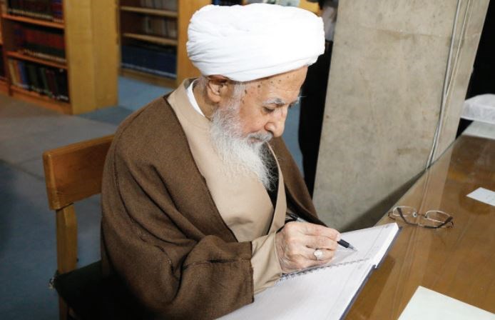 عکس یک روحانی