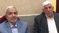 پشت سر حاج ماشاء‌الله نماز می‌خوانم