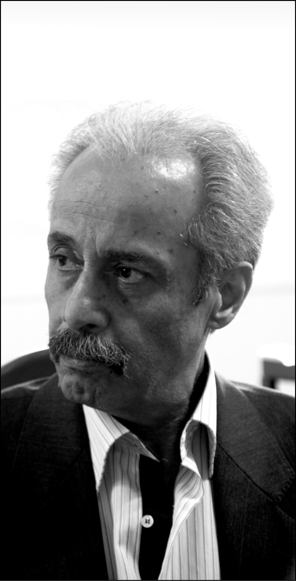 عنایت سمیعی