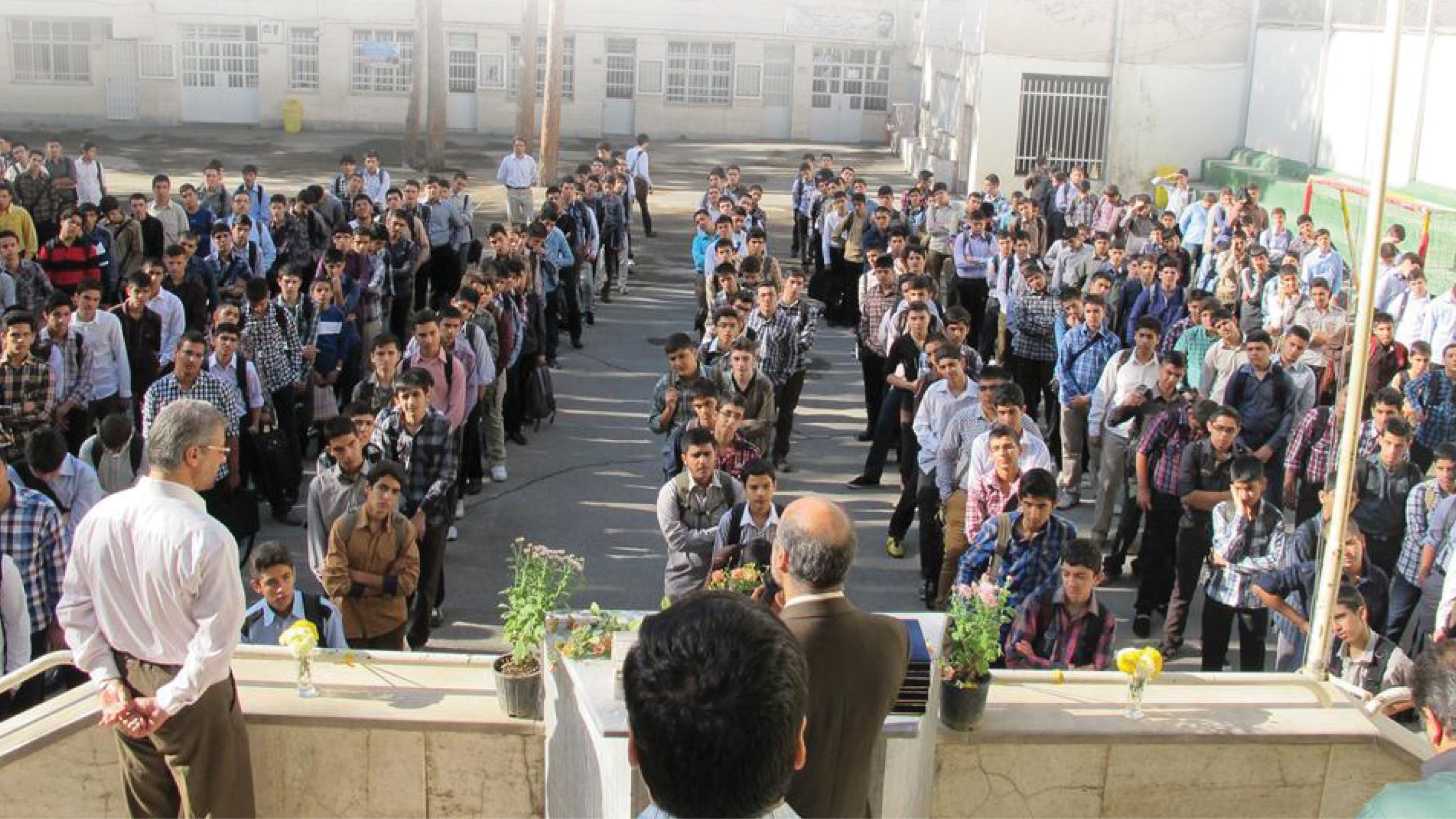 هر که را نیست ادب لایق صحبت نبود