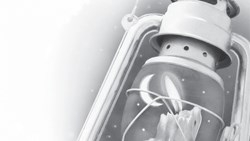 زمزمه‌های یک محراب