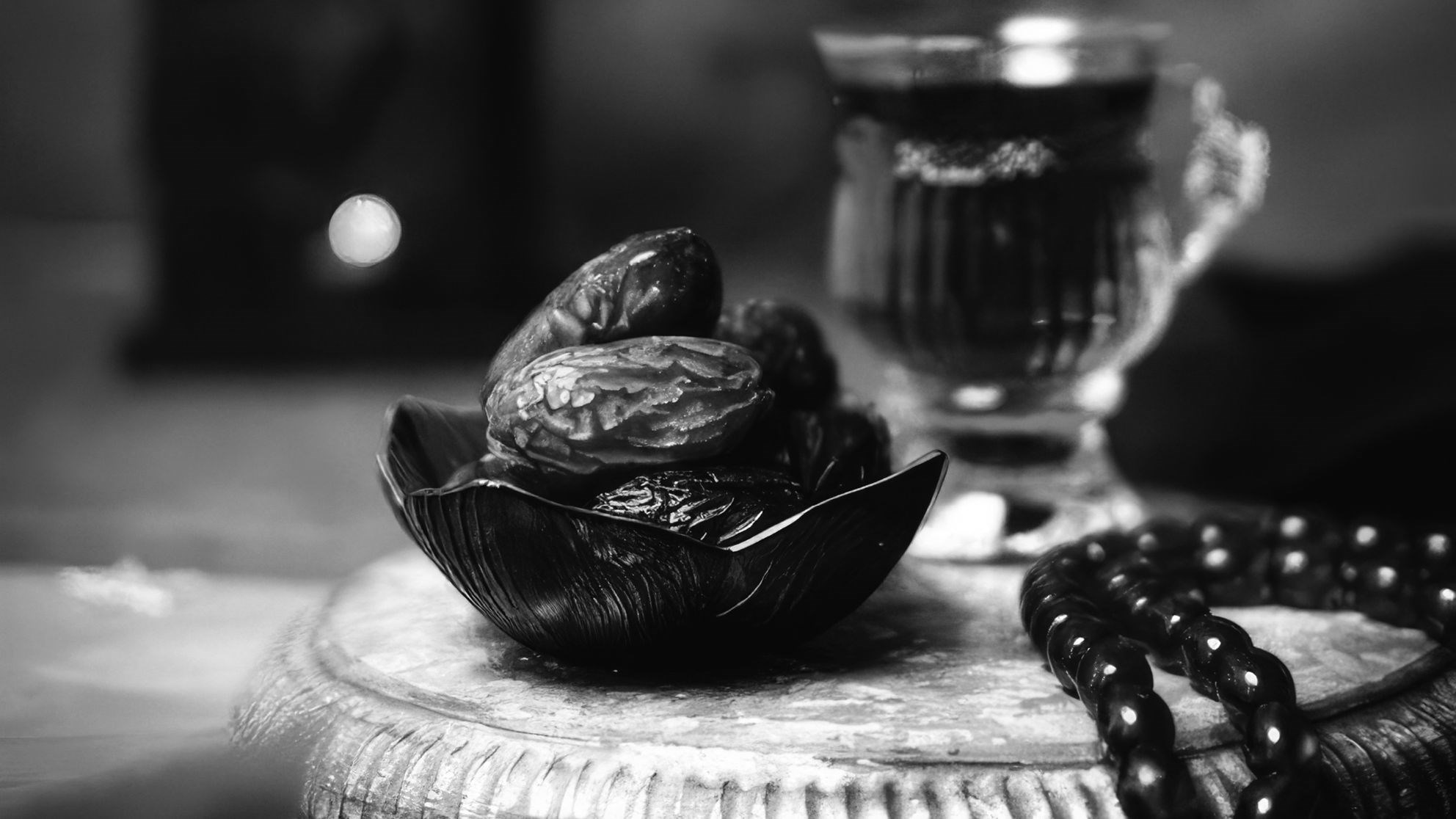 خیلی دور، خیلی نزدیک