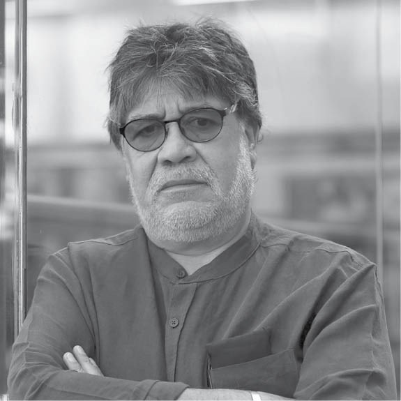 عکس یک مرد
