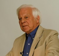عکس جیمز هالیس